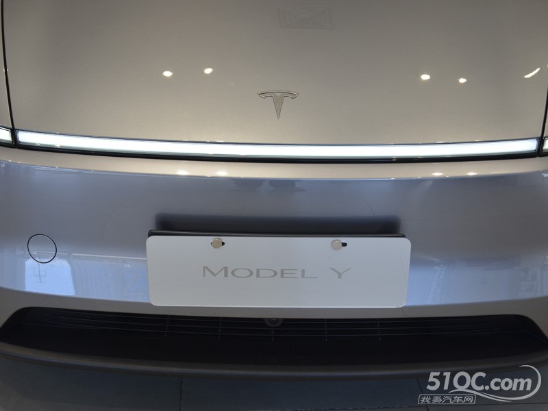 2025款 特斯拉Model Y换新版 其它